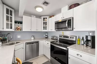 432 Humphrey St #16, Swampscott, MA 01907 - Photo 12
