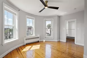 54 Monument Ave, Boston, MA 02129 - Photo 12