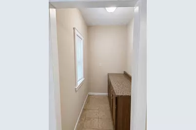 17 Oakland Ave #1, Everett, MA 02149 - Photo 2