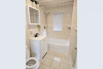 17 Oakland Ave #1, Everett, MA 02149 - Photo 4