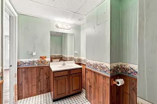 255 Center St, Ludlow, MA 01056 - Photo 14