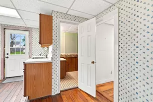 255 Center St, Ludlow, MA 01056 - Photo 12