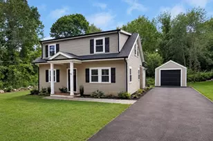 40 Beechwood St, Cohasset, MA 02025 - Photo 2