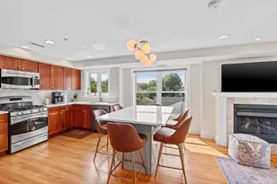 829 Lagrange St, Boston, MA 02132 - Photo 12