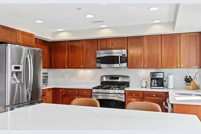 829 Lagrange St #4, Boston, MA 02132 - Photo 16