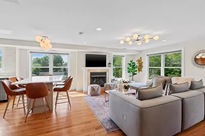 829 Lagrange St #4, Boston, MA 02132 - Photo 4