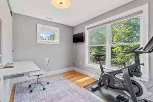 829 Lagrange St, Boston, MA 02132 - Photo 22