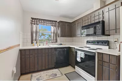 115 W Squantum St #513, Quincy, MA 02171 - Photo 10