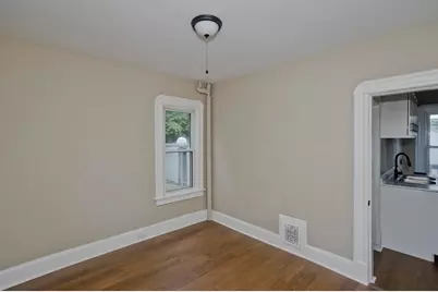 132 Grover St, Springfield, MA 01104 - Photo 22