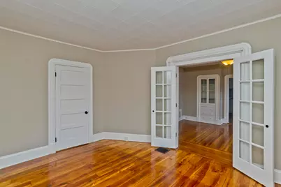 132 Grover St, Springfield, MA 01104 - Photo 10