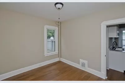 132 Grover St, Springfield, MA 01104 - Photo 22