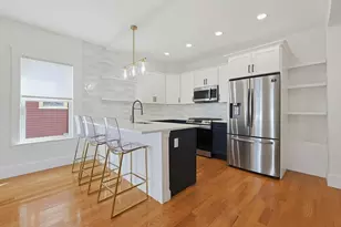54 Bloomfield St, Boston, MA 02124 - Photo 12