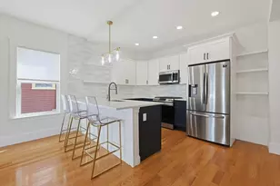 54 Bloomfield St, Boston, MA 02124 - Photo 12
