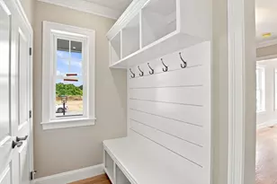 36 Ferullo Dr, Woburn, MA 01801 - Photo 14