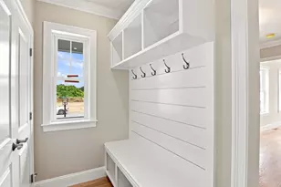 36 Ferullo Dr, Woburn, MA 01801 - Photo 14