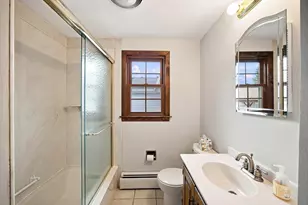70 Crestwood, Chicopee, MA 01020 - Photo 20