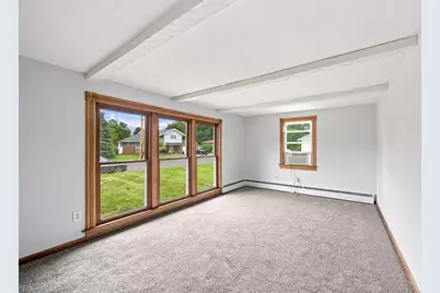 70 Crestwood, Chicopee, MA 01020 - Photo 10