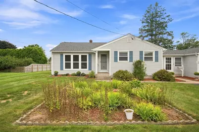 70 Crestwood, Chicopee, MA 01020 - Photo 2