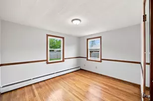 70 Crestwood, Chicopee, MA 01020 - Photo 22