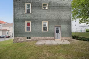 89 Rockland St, Fall River, MA 02724 - Photo 4