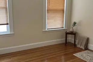 37 Waverly St, Boston, MA 02135 - Photo 10