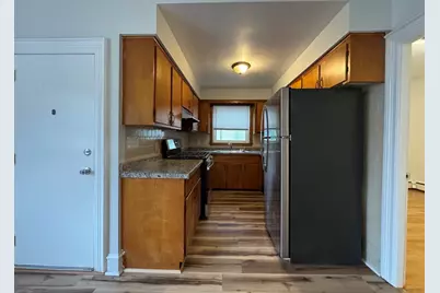 631 Walnut St, Fall River, MA 02720 - Photo 6