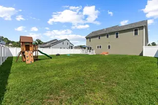 29 Tea Party Dr, Uxbridge, MA 01569 - Photo 10