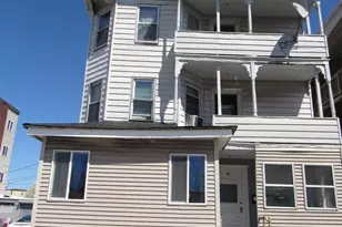 4 Plum St, Worcester, MA 01604 - Photo 4
