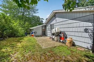 223 Elsie Rd, Brockton, MA 02302 - Photo 32