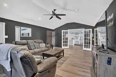 223 Elsie Rd, Brockton, MA 02302 - Photo 8