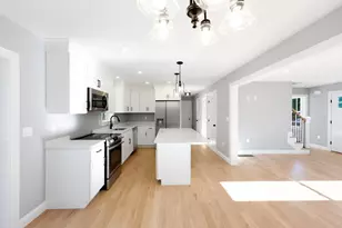 158 Plain St, Bridgewater, MA 02324 - Photo 12