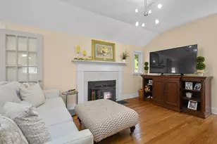 6 Pine St, Medfield, MA 02052 - Photo 12