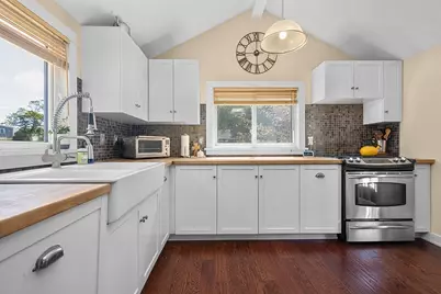 6 Pine St, Medfield, MA 02052 - Photo 4