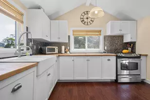 6 Pine St, Medfield, MA 02052 - Photo 4