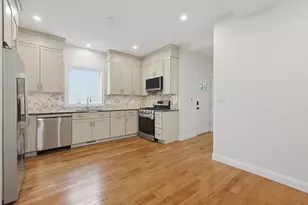 53 Eddy St, Newton, MA 02465 - Photo 4