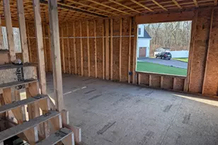 5 Windsor Dr, Attleboro, MA 02703 - Photo 2
