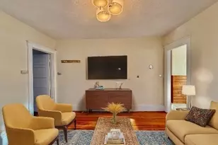 17 Pierce St, Quincy, MA 02171 - Photo 2