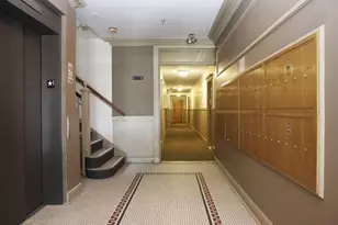 131 Park Dr, Boston, MA 02116 - Photo 2