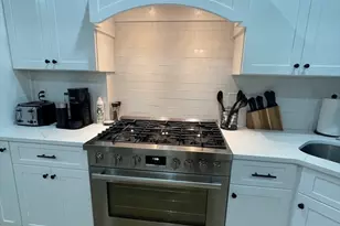 5 Garden Ct, Boston, MA 02113 - Photo 6