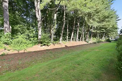 3 Castle Hill Rd #E, Agawam, MA 01001 - Photo 32