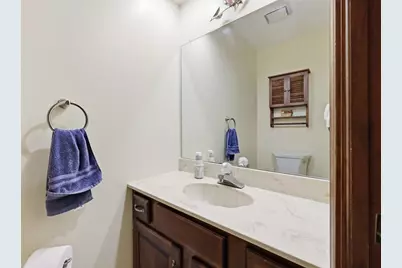 3 Castle Hill Rd #E, Agawam, MA 01001 - Photo 16