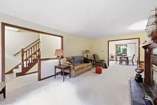 3 Castle Hill Rd, Agawam, MA 01001 - Photo 6