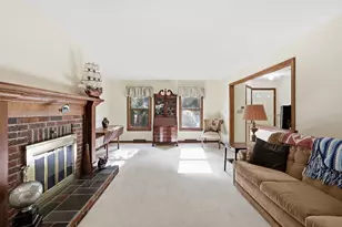 3 Castle Hill Rd, Agawam, MA 01001 - Photo 4
