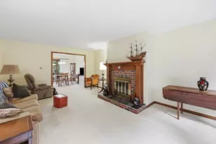 3 Castle Hill Rd, Agawam, MA 01001 - Photo 2