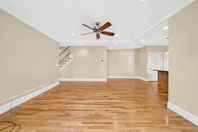 90 Taylor St #4, Waltham, MA 02453 - Photo 6
