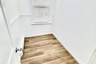 2 Baldwin Pl, Boston, MA 02113 - Photo 12