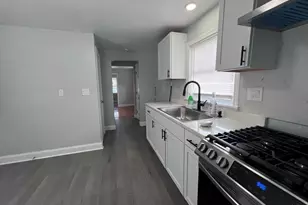 16 Magdala St, Boston, MA 02124 - Photo 12