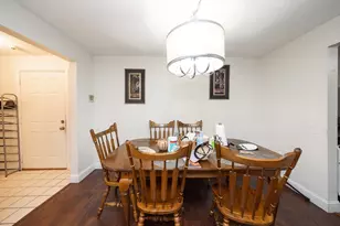 10 Wrentham Rd, Worcester, MA 01602 - Photo 6
