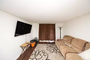 10 Wrentham Rd, Worcester, MA 01602 - Photo 16