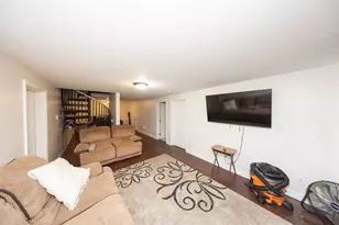10 Wrentham Rd, Worcester, MA 01602 - Photo 16